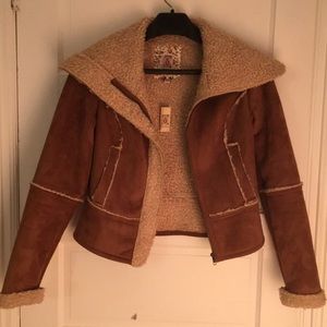 Vintage faux winter bomber jacket. Size SM.